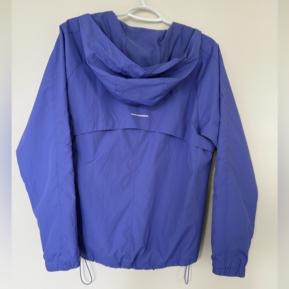 ASICS RainCoat - Picture 5 of 7